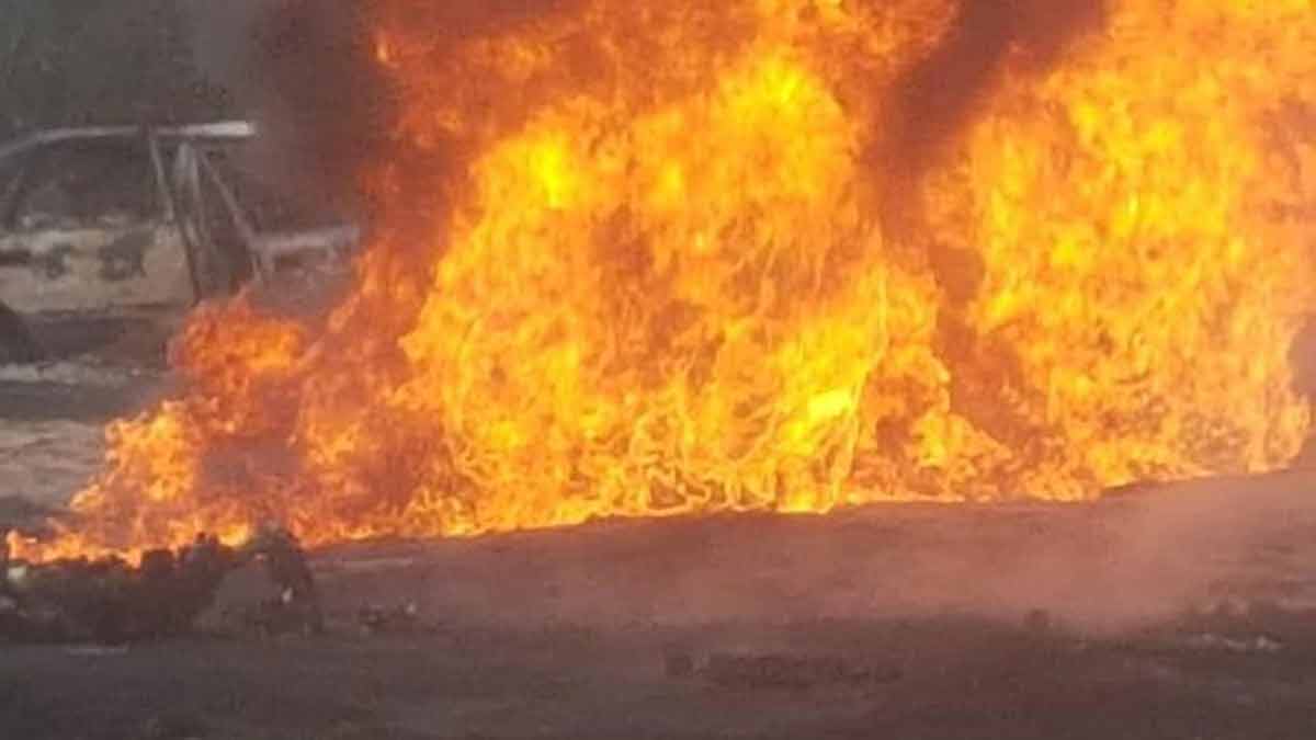 বেনিনে গ্যাসোলিন ডিপোতে আগুন, নিহত অন্তত ৩৫