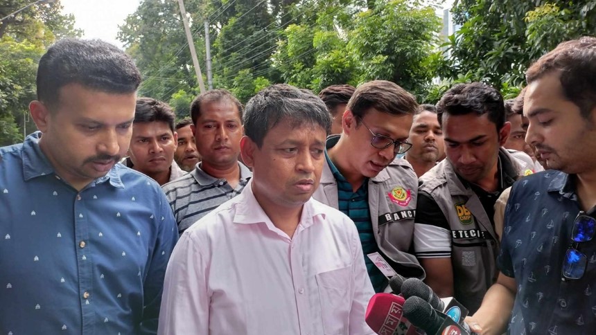 ডিবি প্রধান হারুন গয়েশ্বরকে ছেড়ে দেওয়ার কারণ জানালেন