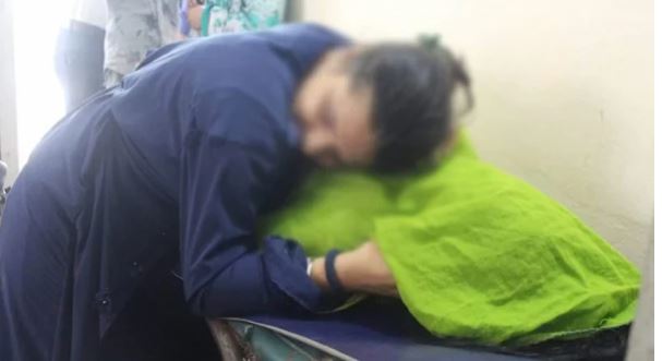 রান্না করতে দেরি করায় শ্বশুরবাড়ির লোকজনের হাতে খুন পুত্রবধূ