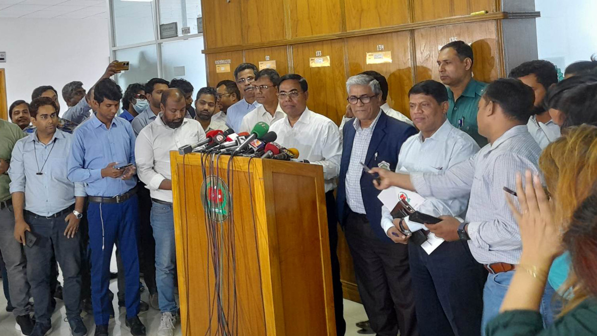 দ্বাদশ জাতীয় নির্বাচনে থাকছে না ইভিএম