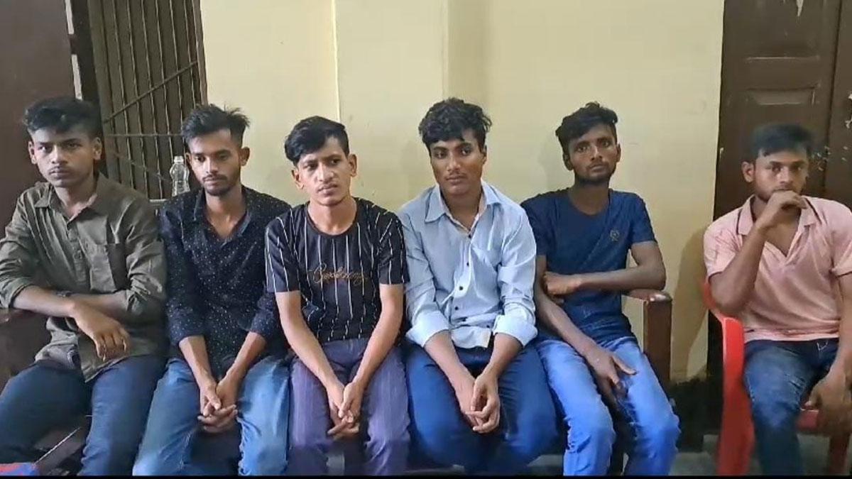 ত্রিপুরায় চা বাগান থেকে ৬ বাংলাদেশি যুবক আটক