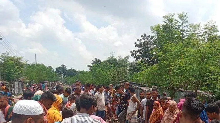 ট্রেনে কাটা পড়ে নানি-নাতনির মৃত্যু হয়েছে