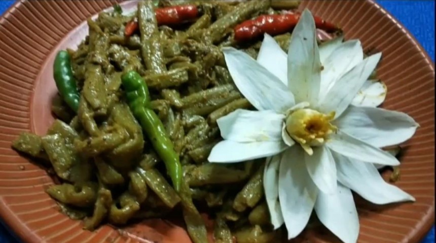 শাপলার চচ্চড়ি