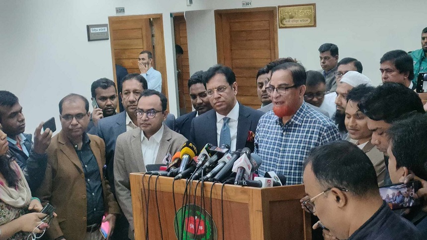 আচরণবিধি লঙ্ঘন নিয়ে ইসিতে যে ব্যাখ্যা দিলেন নৌকার বাহার
