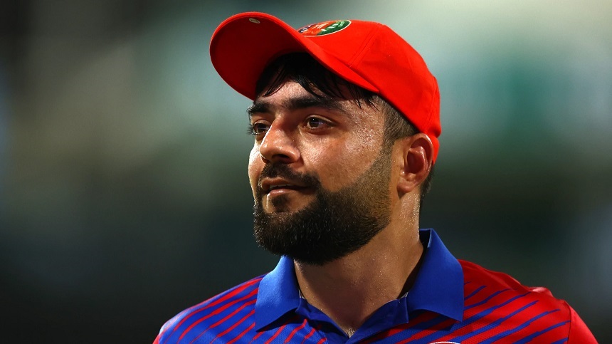 হাসারাঙ্গাকে সরিয়ে শীর্ষে ফিরলেন রশিদ খান