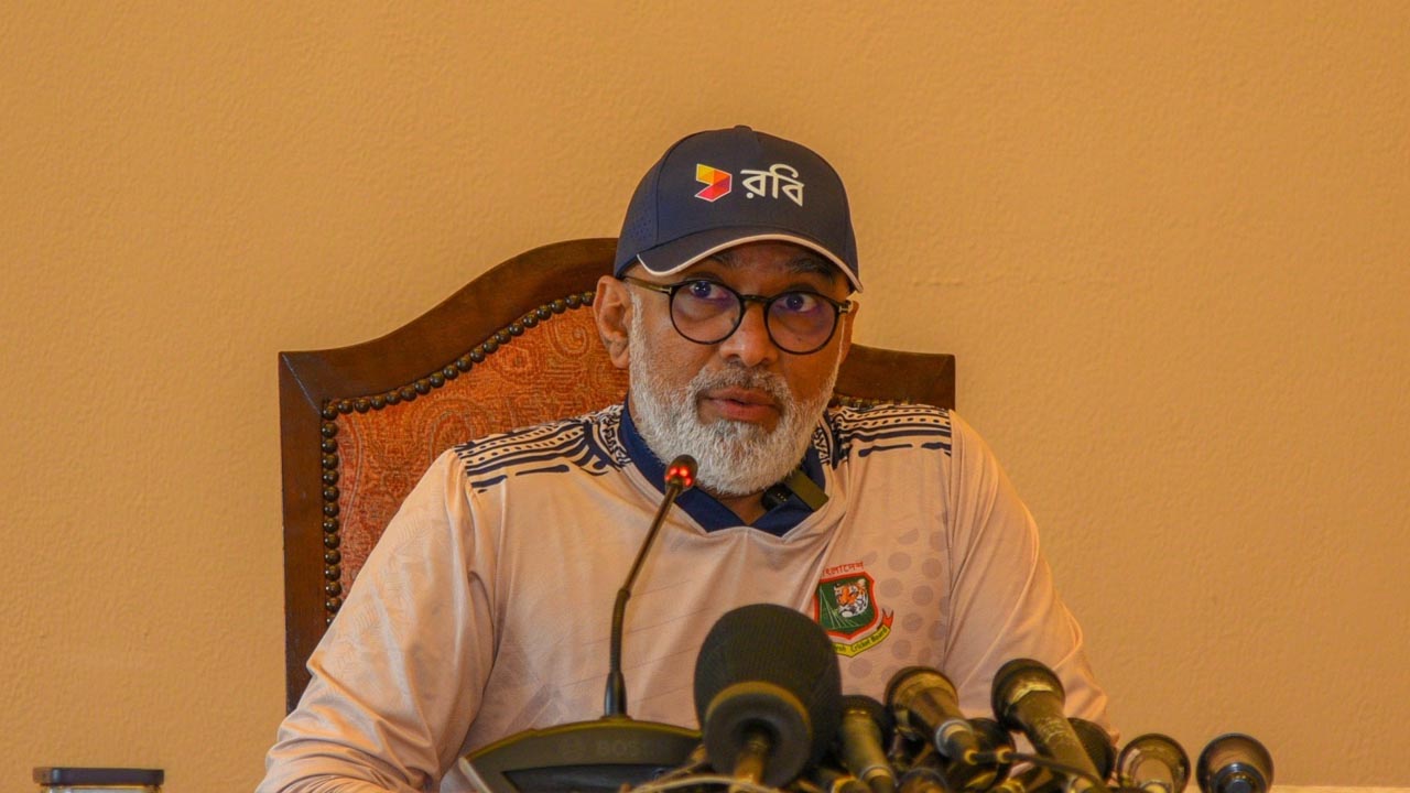 বাংলাদেশ ক্রিকেটে নিজের ভবিষ্যৎ নিয়ে যা বললেন হাথুরু