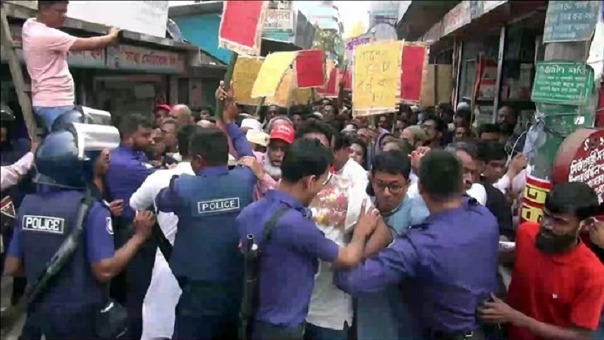 পুলিশ-বিএনপির সংঘর্ষ, ওসিসহ আহত ২০