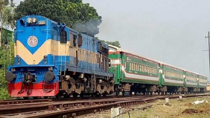 ২৭ দিন পর পঞ্চগড় থেকে আন্তনগর ট্রেন চলাচল শুরু