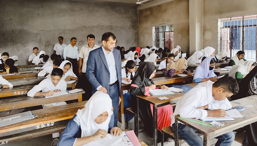 সোনাইমুড়ী ও চাটখিল উপজেলায় বৃত্তি পরীক্ষা অনুষ্ঠিত