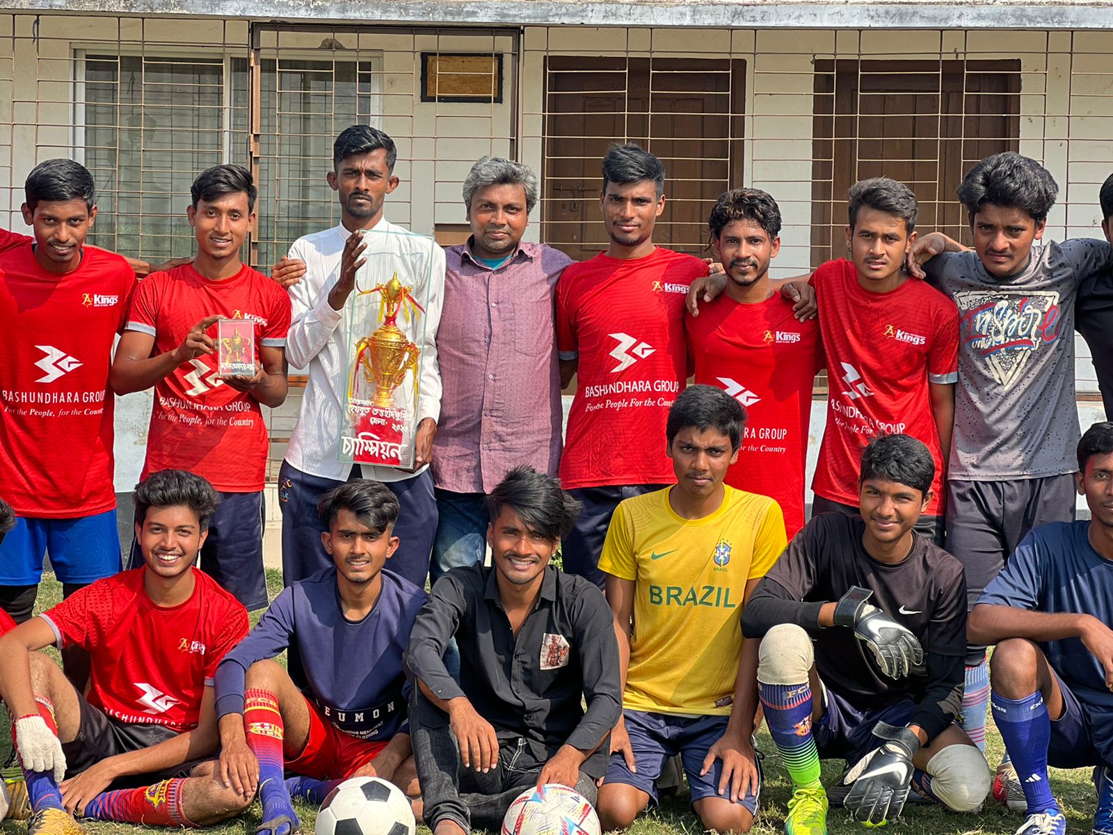 কুমিল্লা উইনার্স ক্লাব ও নোয়াখালি কররানি স্পোর্টিং ক্লাবের প্রীতি ফুটবল ম্যাচ অনুষ্ঠিত