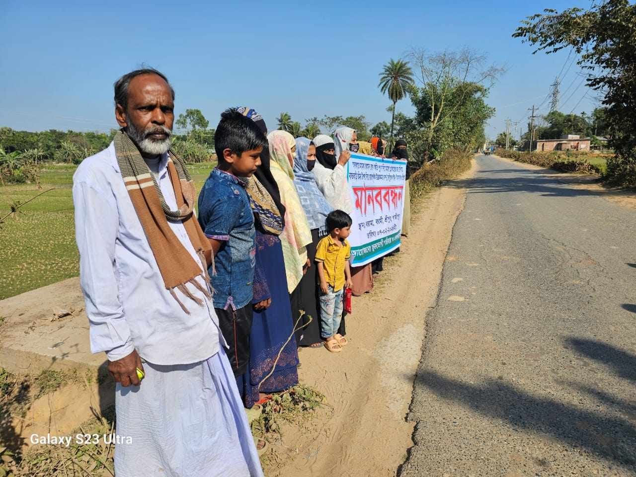 শ্রীপুরে মামলা নিষ্পত্তি না করে বৈদ্যুতিক লাইন সঞ্চালন, ক্ষতিপূরণের দাবি