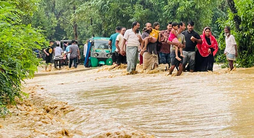 বন্যাকবলিত আট জেলা, আরও বিস্তৃত হওয়ার সম্ভাবনা