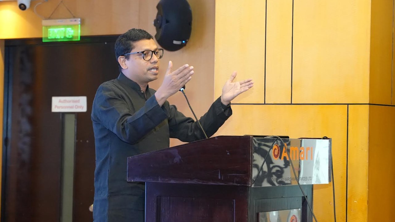 শিক্ষার্থীদের মৃত্যুর জন্য ফেসবুককে দায়ী করলেন পলক
