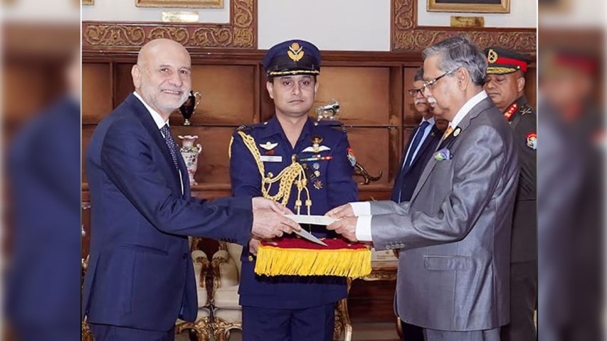ইতালির বিনিয়োগ কারীদের বিনিয়োগের আহ্বান জানিয়েছেন বাংলাদেশে- রাষ্ট্রপতি