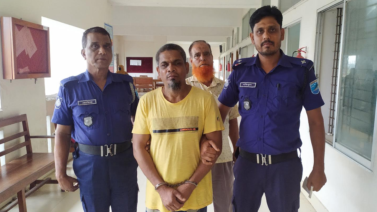 ধর্ষণে অন্তঃসত্ত্বা প্রবাসীর স্ত্রী, শ্বশুরের যাবজ্জীবন কারাদণ্ড