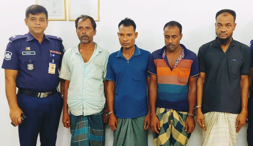 নালিতাবাড়িতে কবরস্থান থেকে কঙ্কাল চুরির ঘটনায় গ্রেফতার ৪