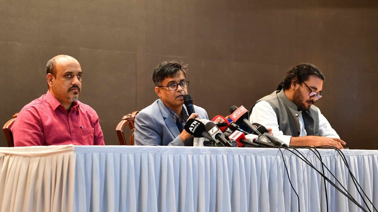 ছাত্র নেতৃবৃন্দের সঙ্গে বৈঠকে জাতীয় ঐক্যের ডাক দেবেন ড. ইউনূস